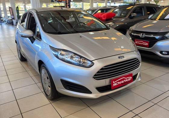 FORD FIESTA 1.6 SE HATCH 16V FLEX 4P MANUAL FORD FIESTA 1.6 SE HATCH 16V FLEX 4P MANUAL